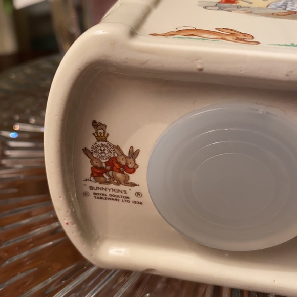 Bunnykins by Royal Doulton Bank - Picture 4 of 4